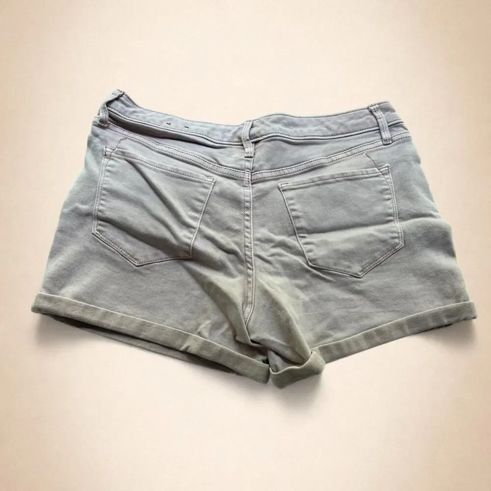 Mossimo Denim Mid Rise Mini Shorts Pink Super Stretch Women's Size 8/29